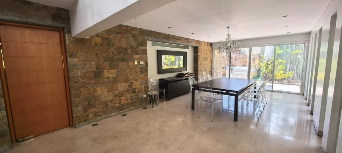 Exclusiva y Hermosa Casa en Los Chorros - 5