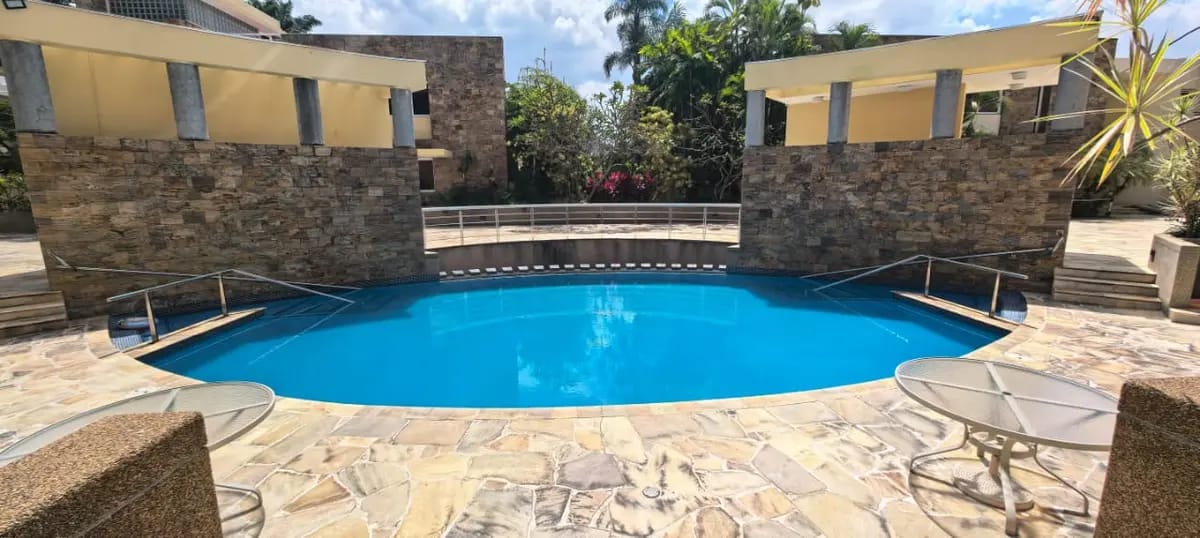 Exclusiva y Hermosa Casa en Los Chorros - 9