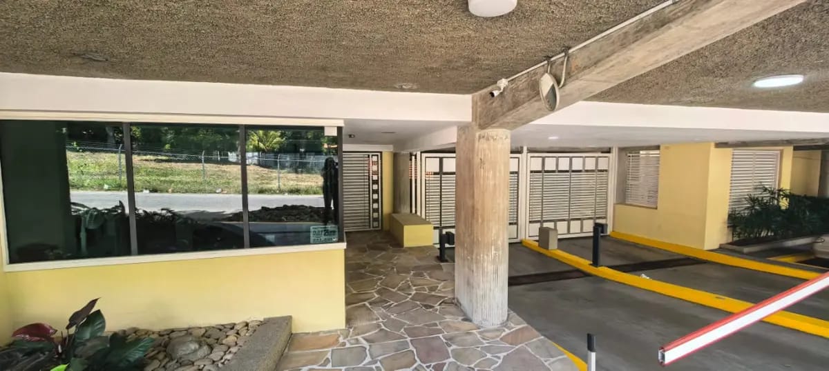 Exclusiva y Hermosa Casa en Los Chorros - 22