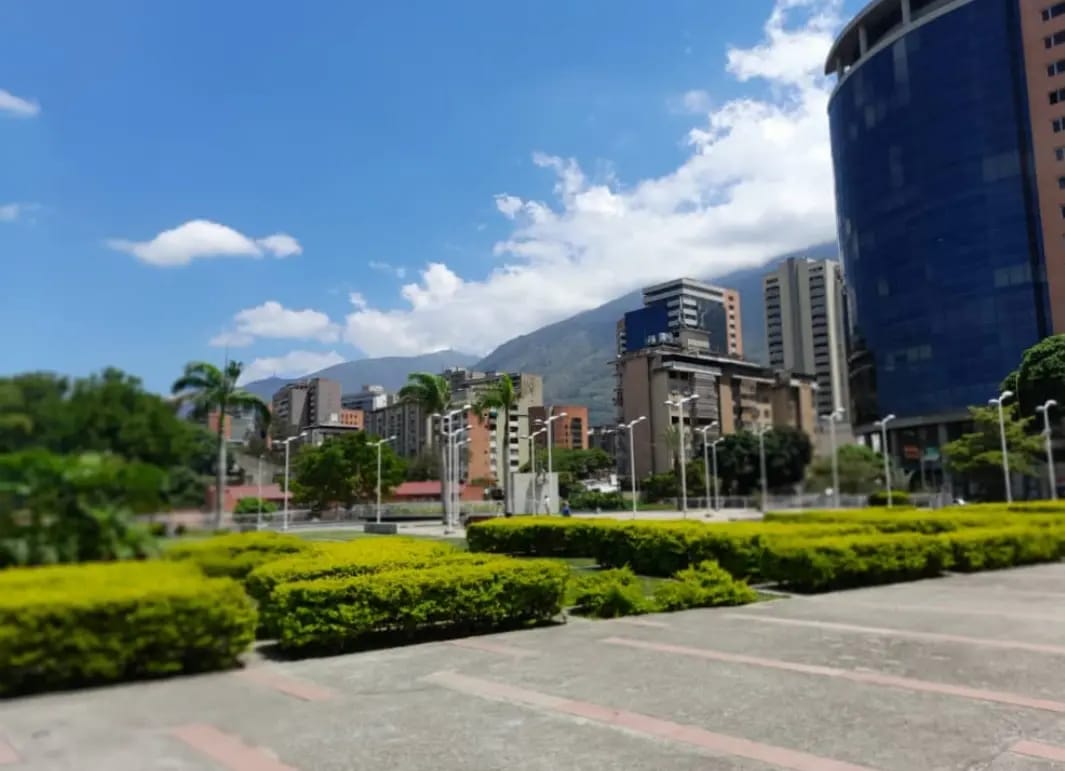 Bonito apartamento en Venta en SEBUCAN, parte baja. - 11