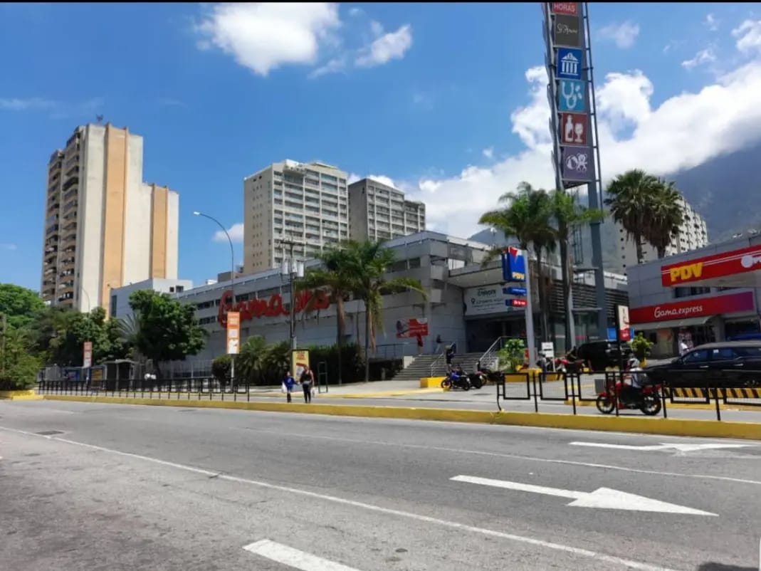 Bonito apartamento en Venta en SEBUCAN, parte baja. - 12