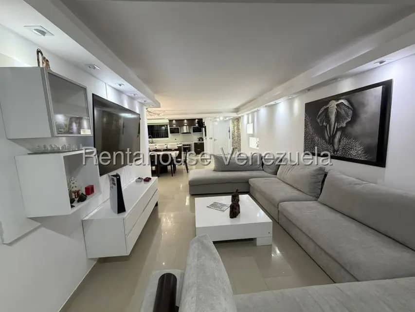 Remodelado Apartamento en venta La Boyera El Cigarral Caracas precio oportunidad Karely Carrillo RAH