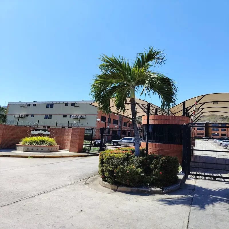 APARTAMENTO EN COLINAS DE SAN DIEGO II