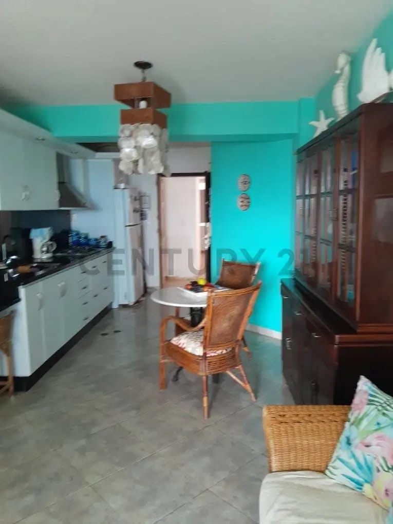 VENTA DE APARTAMENTO DE PLAYA CON VISTA AL MAR - 2