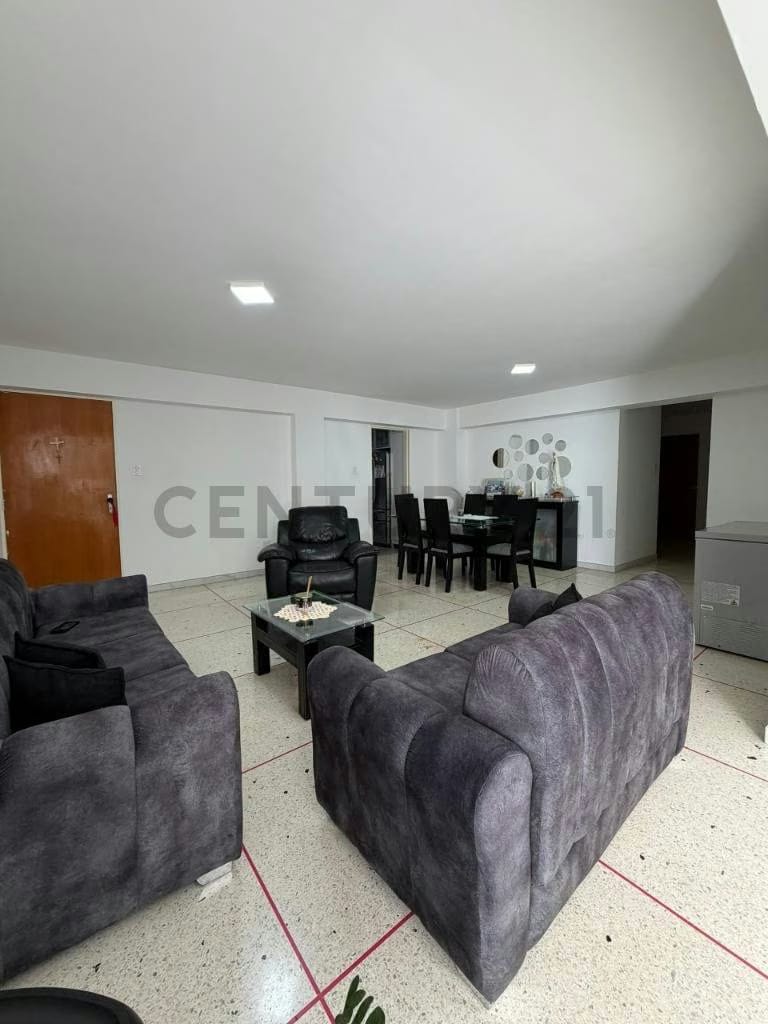 partamento En Venta En Montalban II 145mts2 4ha/3ba/1pe - 8