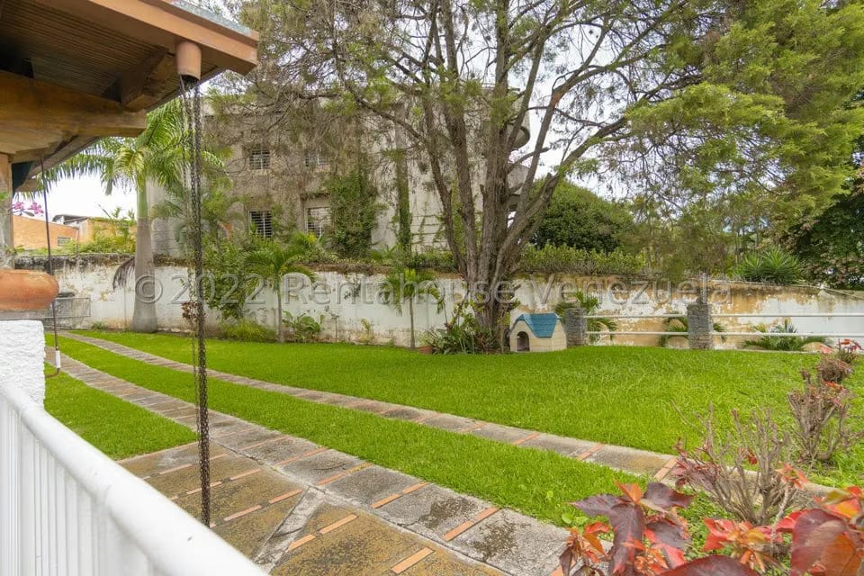 Casa (Multipes Niveles) en Venta en Cumbres de Curumo, Distrito Metropolitano - 19