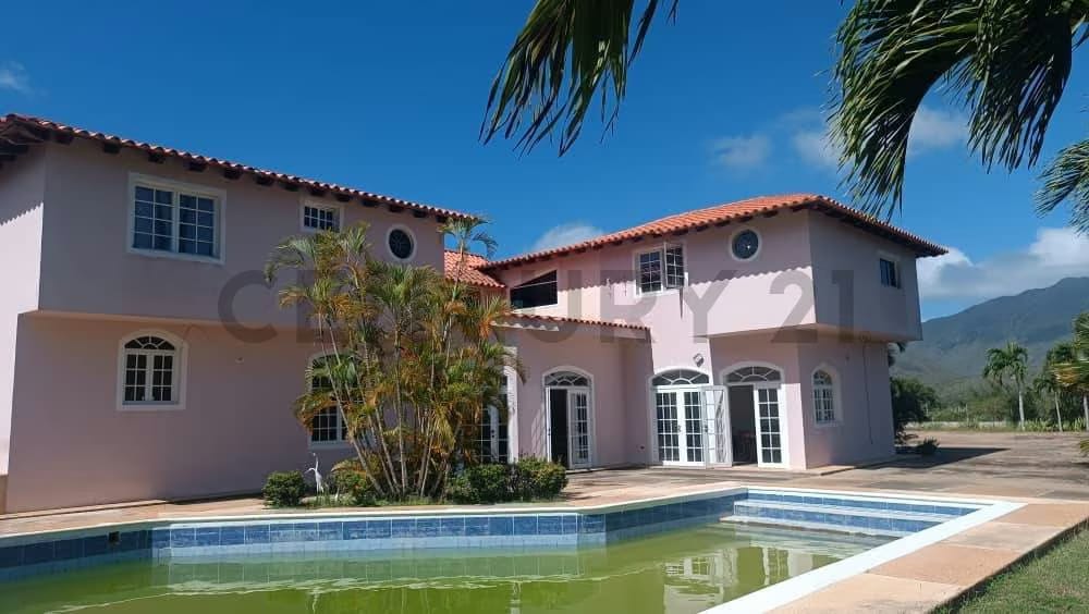 En venta imponente casa en la montaña - 5