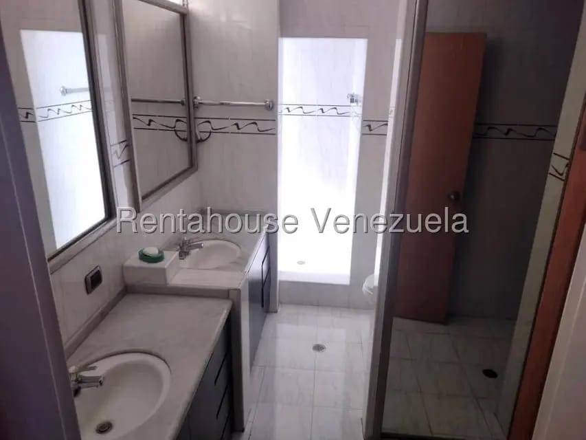 Apartamento (1 Nivel) en Venta en Lomas de Chuao, Distrito Metropolitano - 16