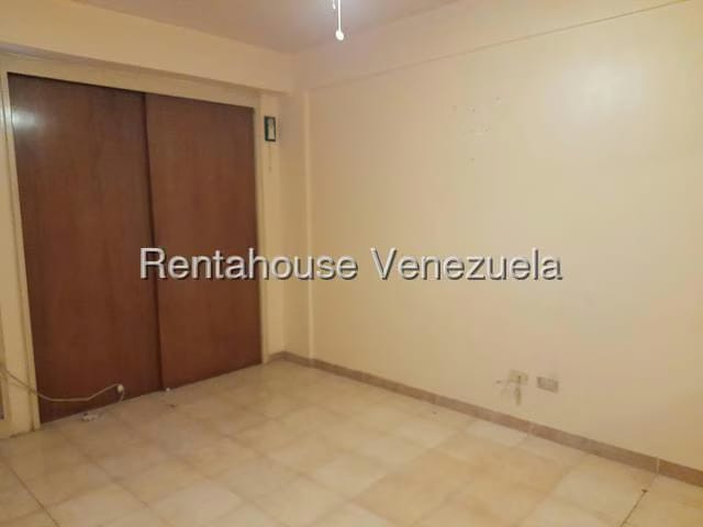 Apartamento (1 Nivel) en Alquiler en Valle Abajo, Distrito Metropolitano - 16