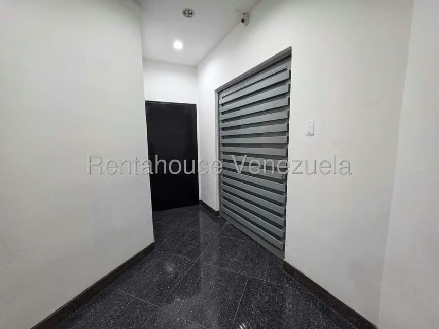 Comercial (Oficina) en Alquiler en La Trinidad, Distrito Metropolitano - 4