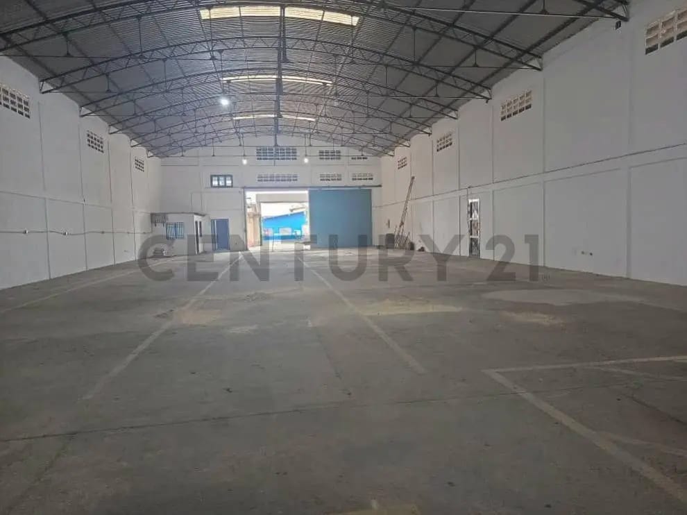 Se Alquila Galpon ideal empresa petrolera, depósitos, alimentos, lubricantes... - 19