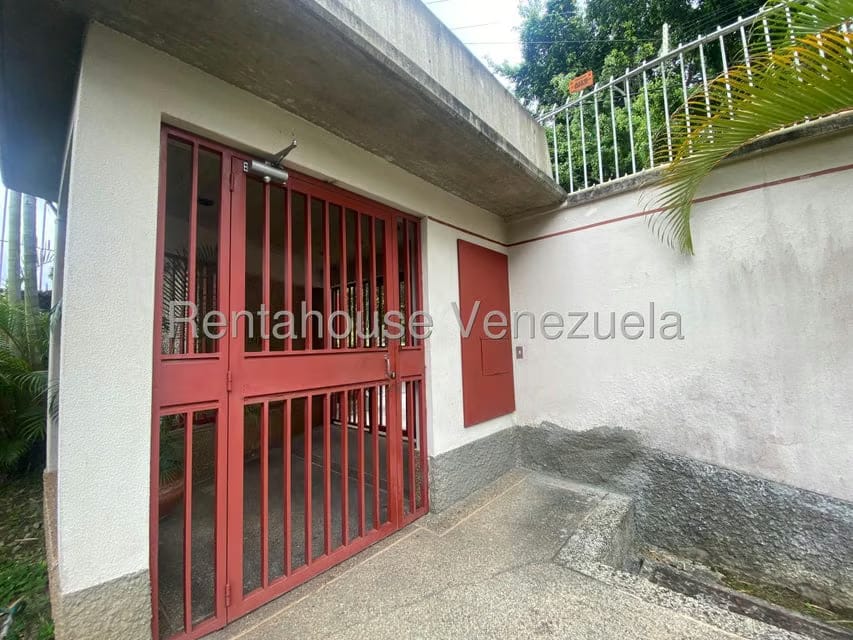 Apartamento (1 Nivel) en Venta en Los Samanes, Distrito Metropolitano - 2