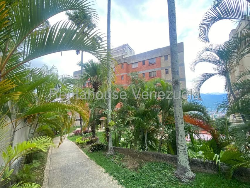 Apartamento (1 Nivel) en Venta en Los Samanes, Distrito Metropolitano - 3