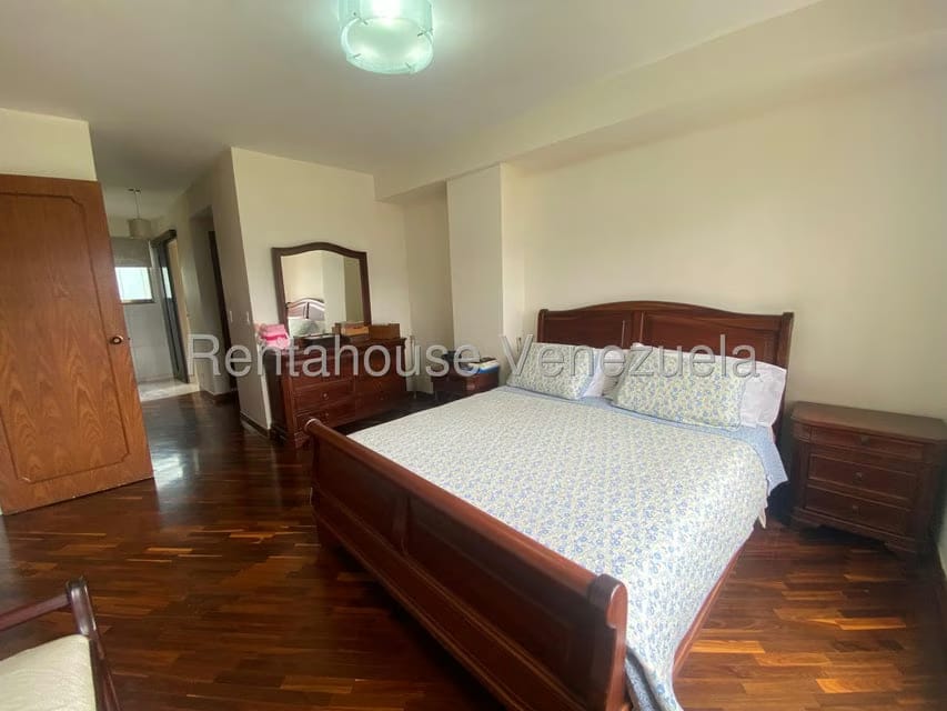 Apartamento (1 Nivel) en Venta en Los Samanes, Distrito Metropolitano - 34
