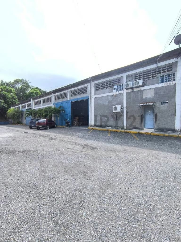 Venta de Galpón de 1527,15 m² en Guatire - 7