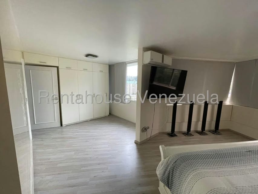 Apartamento (1 Nivel) en Venta en Las Esmeraldas, Distrito Metropolitano - 19