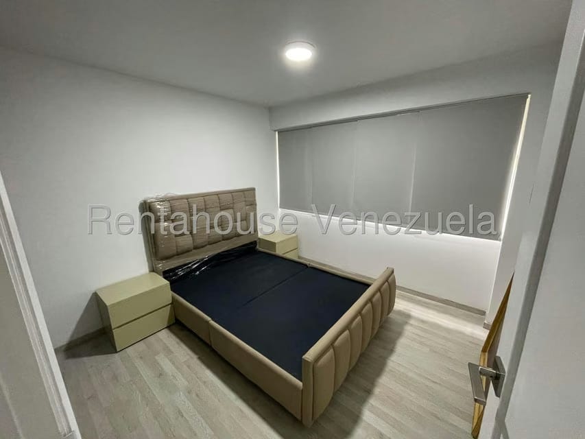 Apartamento (1 Nivel) en Venta en Las Esmeraldas, Distrito Metropolitano - 27