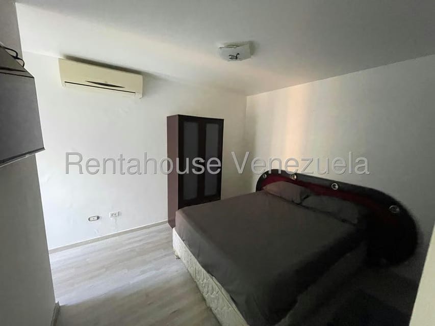 Apartamento (1 Nivel) en Venta en Las Esmeraldas, Distrito Metropolitano - 49