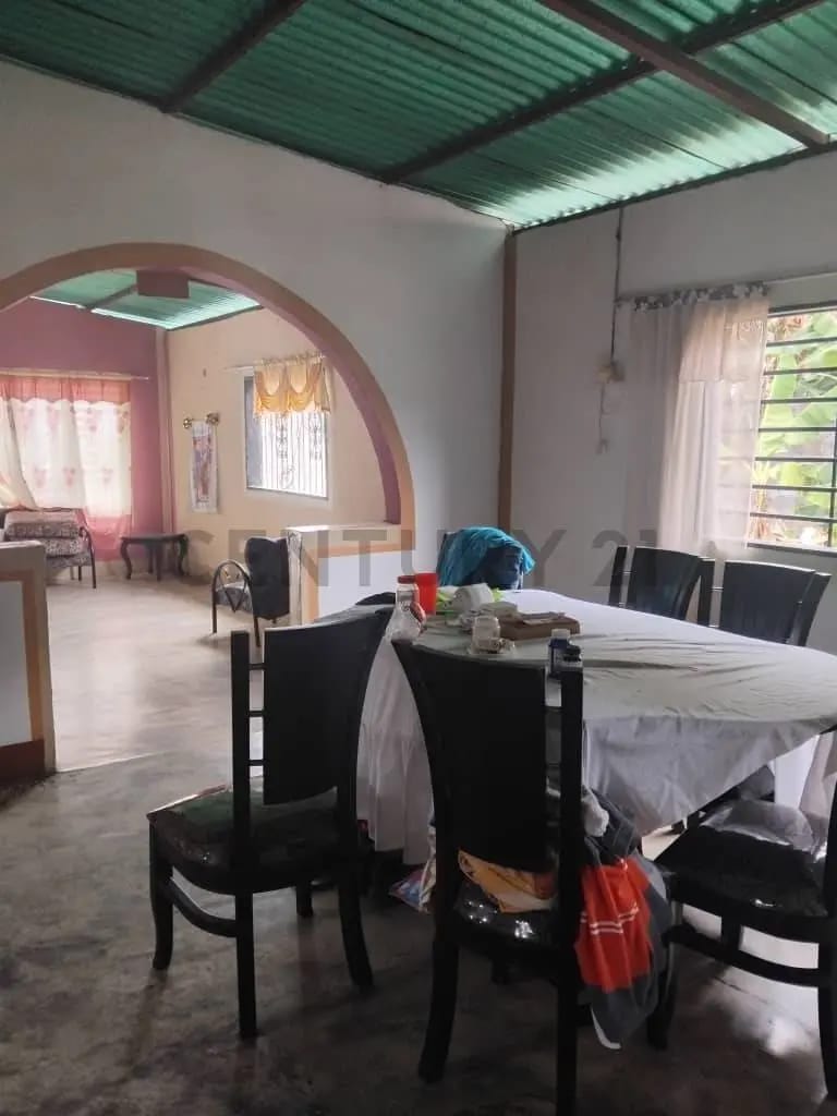 Casa amplia y cómoda en vía principal de San Lorenzo - 6