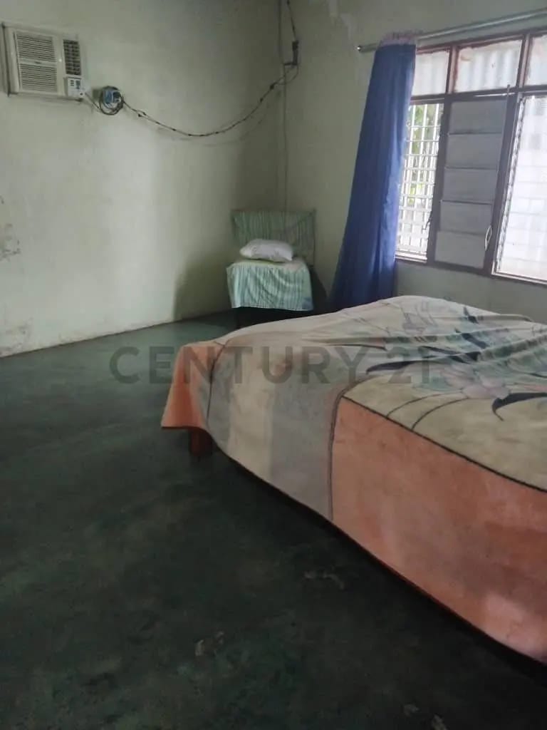 Casa amplia y cómoda en vía principal de San Lorenzo - 8