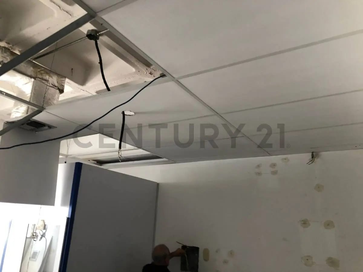 Local De 28,75 Mts2 En Alquiler En El Cc El Refugio. - 4