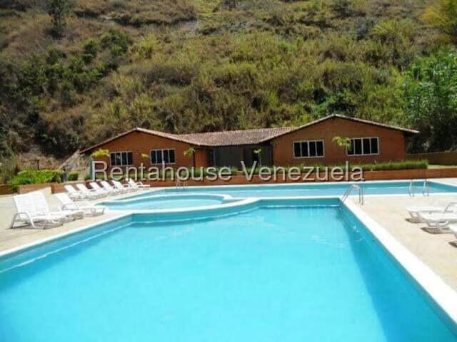 Apartamento (1 Nivel) en Alquiler en Colinas de La Tahona, Distrito Metropolitano - 22