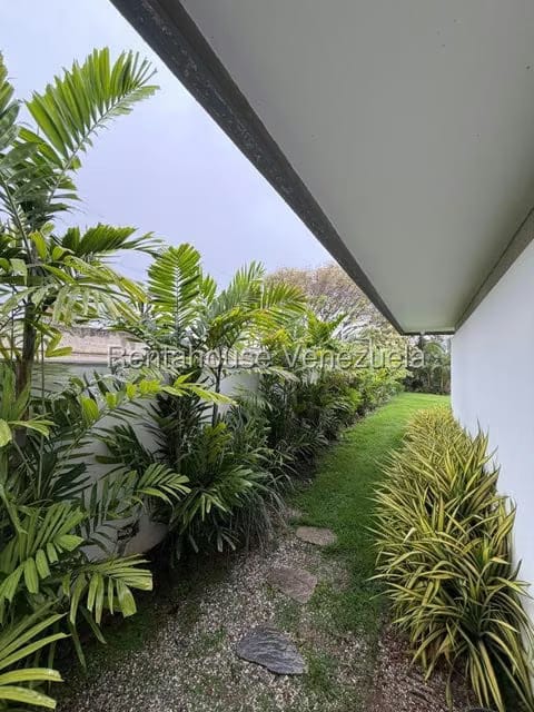 Casa (Contemporaneo) en Alquiler en Santa Paula, Distrito Metropolitano - 20