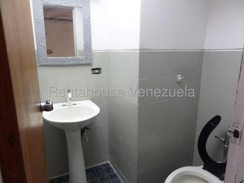 Comercial (Oficina) en Alquiler en Los Cortijos de Lourdes, Distrito Metropolitano - 6