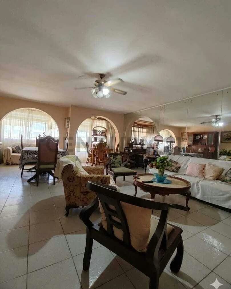 Venta Apartamento en Altamira Sur - 4