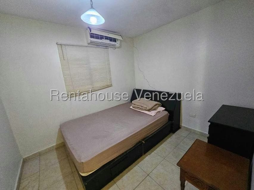 Casa (1 Nivel) en Alquiler en Centro, Falcon - 12
