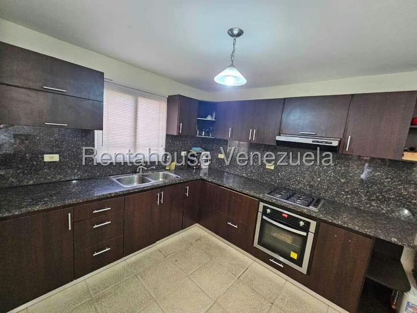 Casa (1 Nivel) en Alquiler en Centro, Falcon - 22