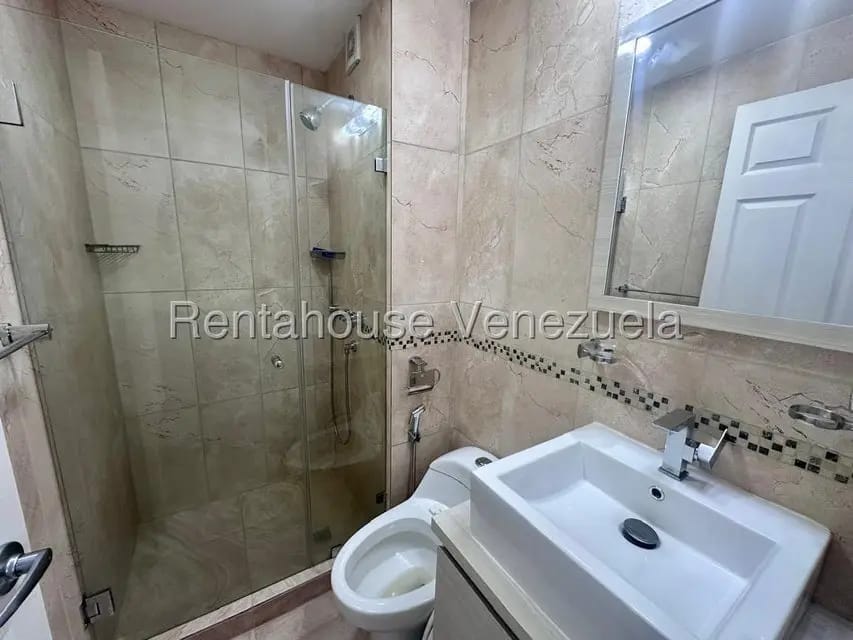 Apartamento (1 Nivel) en Alquiler en El Encantado, Distrito Metropolitano - 8