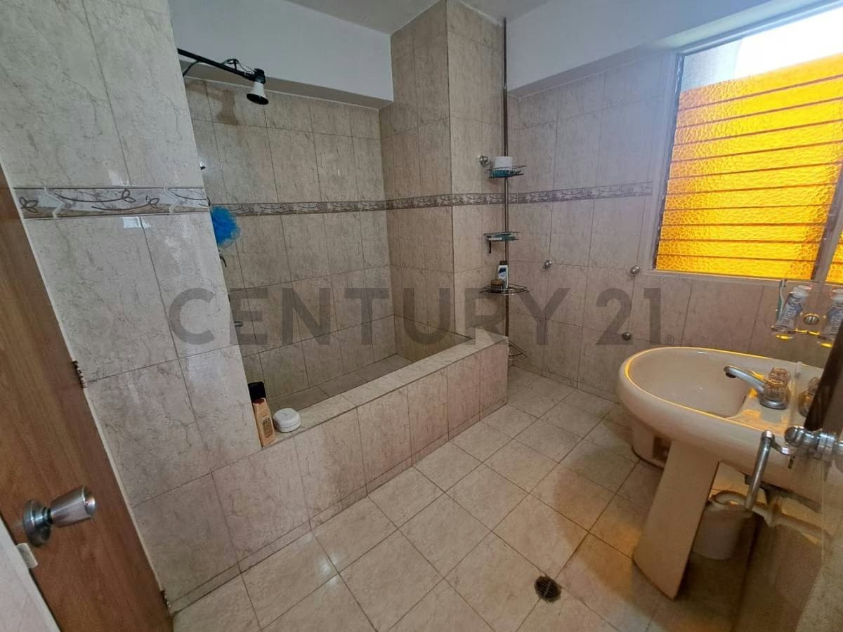 Sub Penthouse 215 m² con imponente vista al Ávila en Colinas de Los Caobos - 19