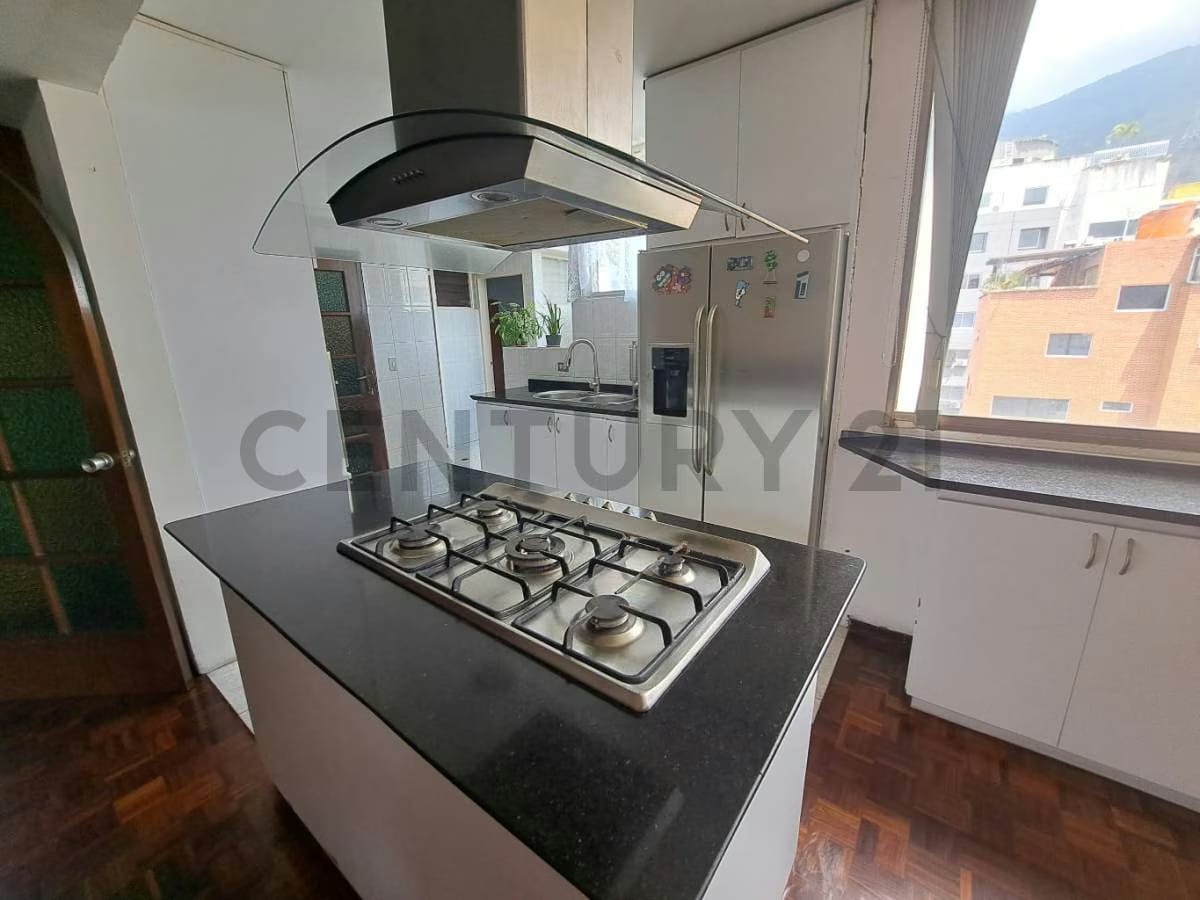Sub Penthouse 215 m² con imponente vista al Ávila en Colinas de Los Caobos - 3