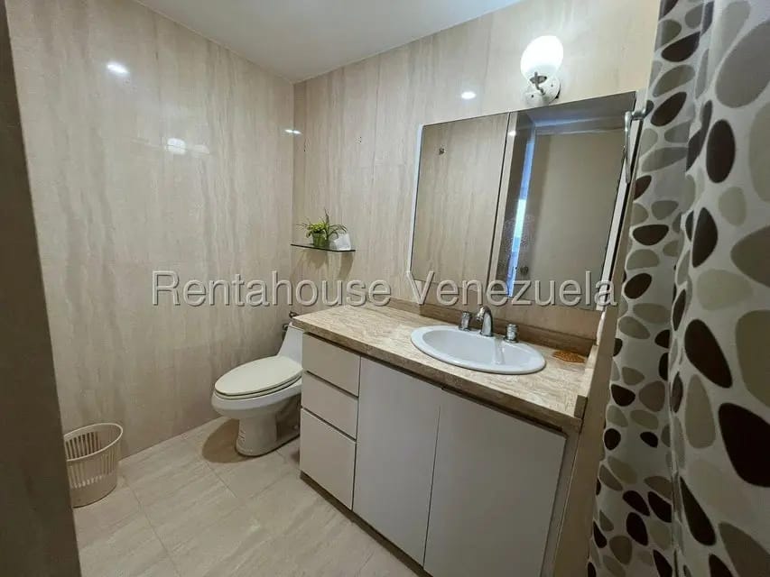 Apartamento (1 Nivel) en Venta en Caraballeda, Vargas - 12