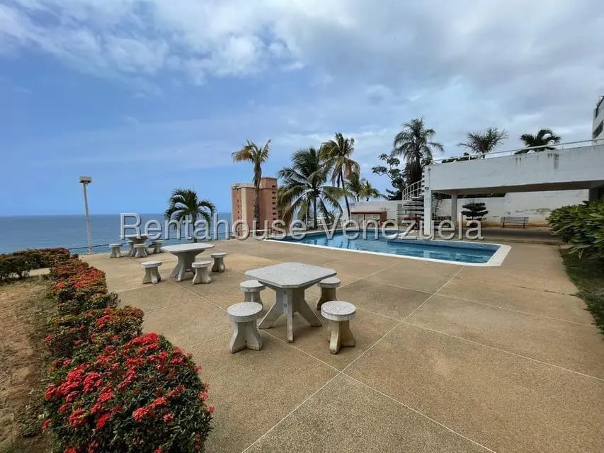 Apartamento (Duplex) en Venta en La Llanada, Vargas - 3