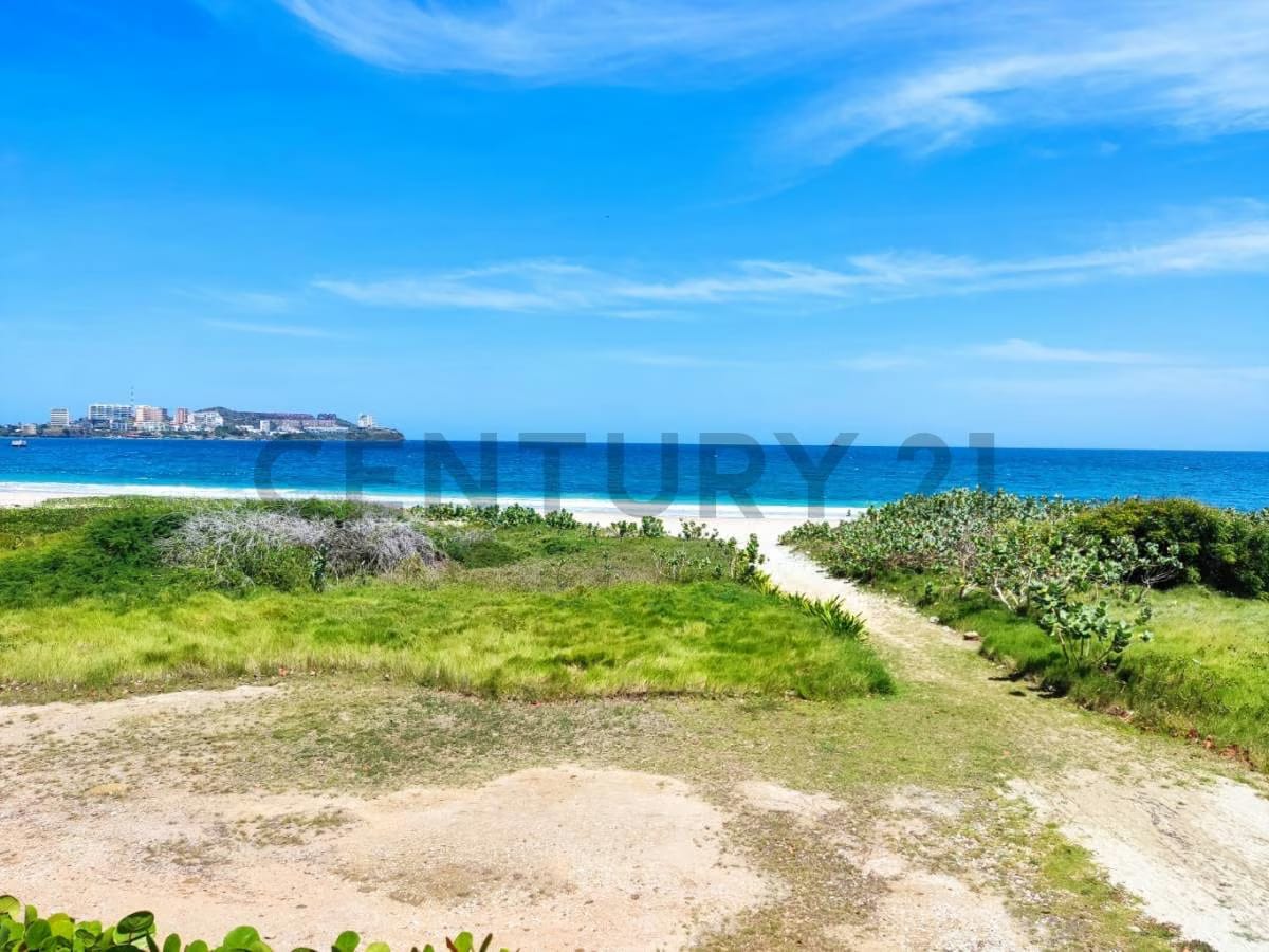 Residencias Playa Real, vista al mar en Playa Moreno, Pampatar - 12