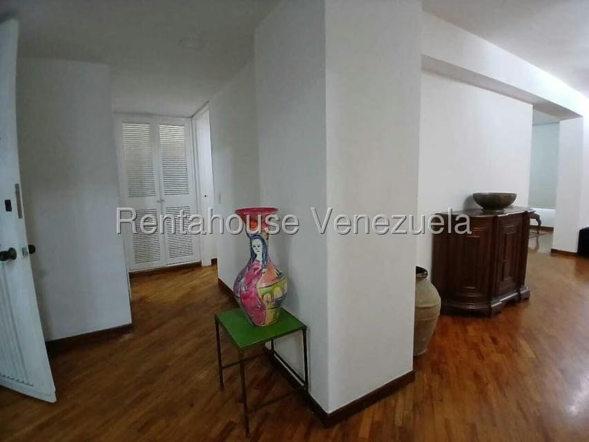 Apartamento (1 Nivel) en Alquiler en Altamira, Distrito Metropolitano - 10