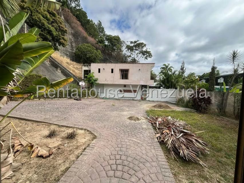 Casa (Multipes Niveles) en Venta en Prados del Este, Distrito Metropolitano - 7