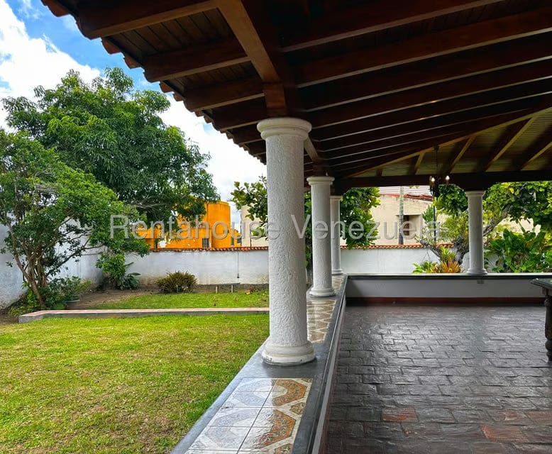 Casa (1 Nivel) en Venta en La Lagunita Country Club, Distrito Metropolitano - 2