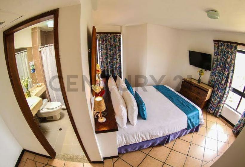 En venta Hotel California en playa El Yaque Isla de Margarita - 8