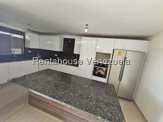 Casa (1 Nivel) en Alquiler en Centro, Falcon - 18