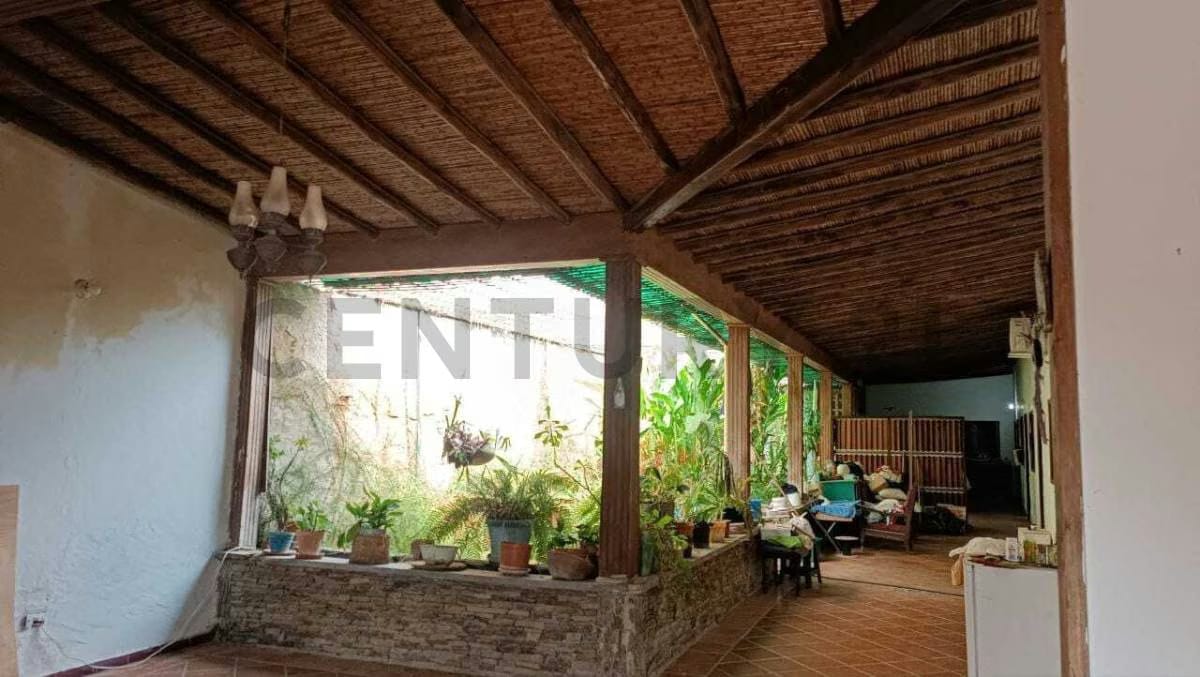 En venta Casa a orilla del mar en Pampatar - 6
