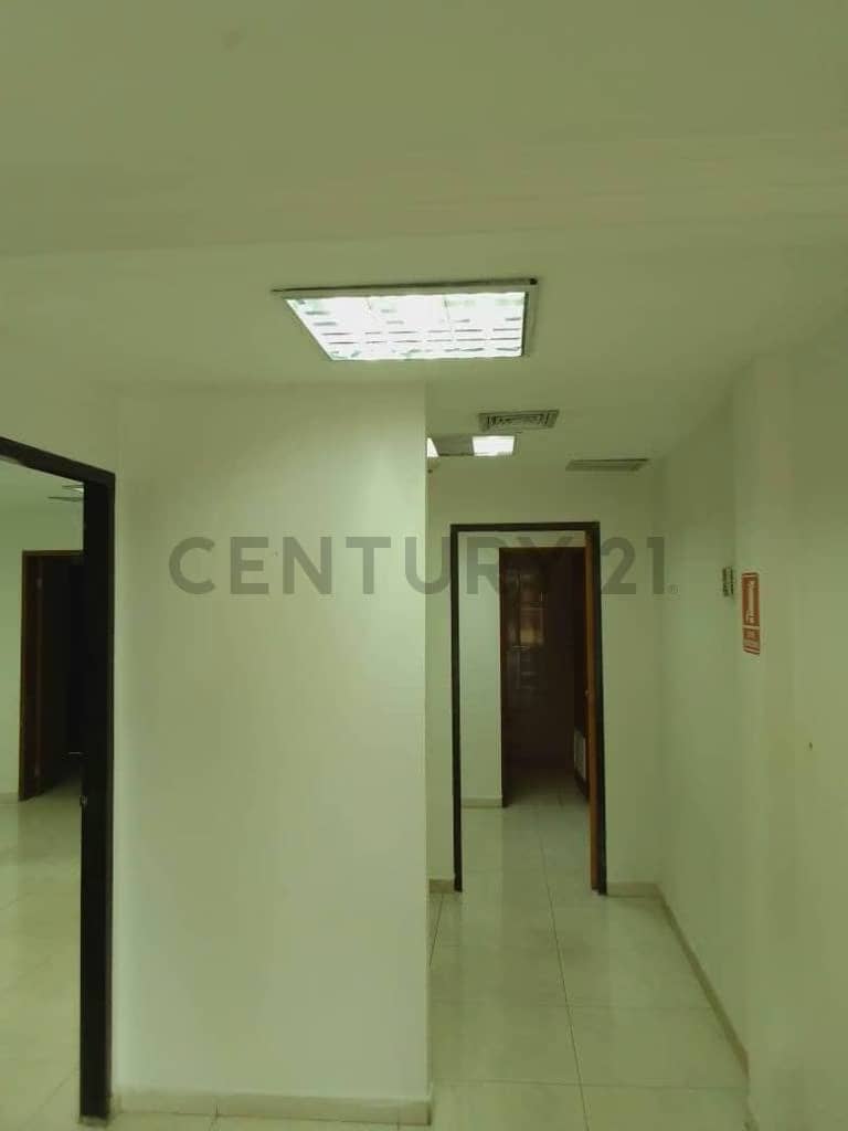 LOCAL COMERCIAL EDIFICIO MALIZIA