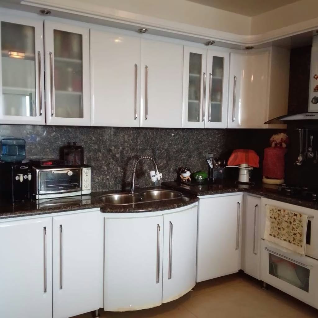 Amplio y Hermoso Apartamento en Venta Urb. San Miguel - Residencias Vista Golf - 2