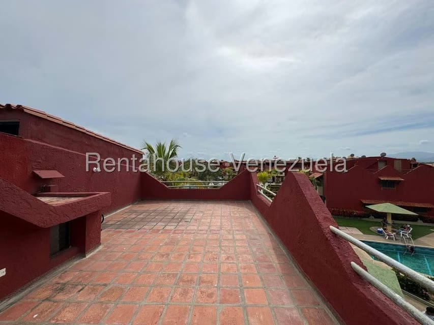 Townhouse (1 Nivel) en Venta en Puerto Encantado, Miranda - 24
