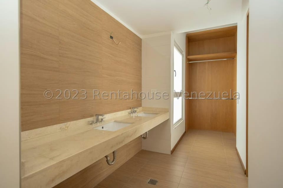 Comercial (Edificio) en Venta en La Castellana, Distrito Metropolitano - 13