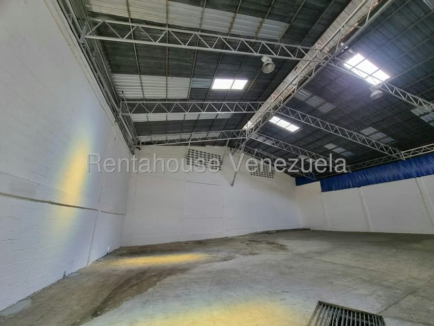Comercial (Galpon - Deposito) en Venta en La Yaguara, Distrito Metropolitano - 13