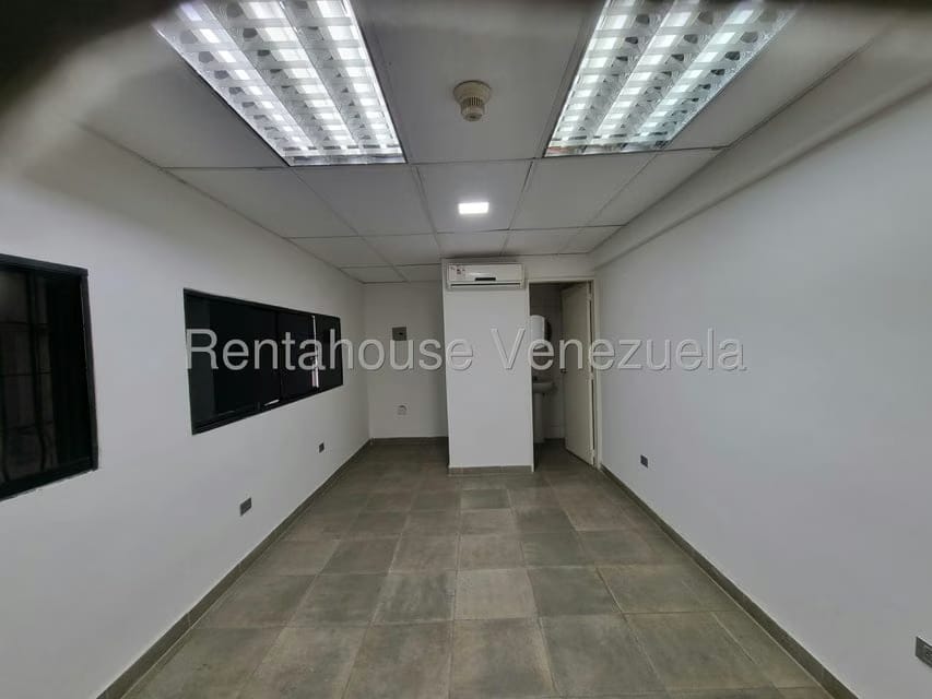 Comercial (Galpon - Deposito) en Venta en La Yaguara, Distrito Metropolitano - 23
