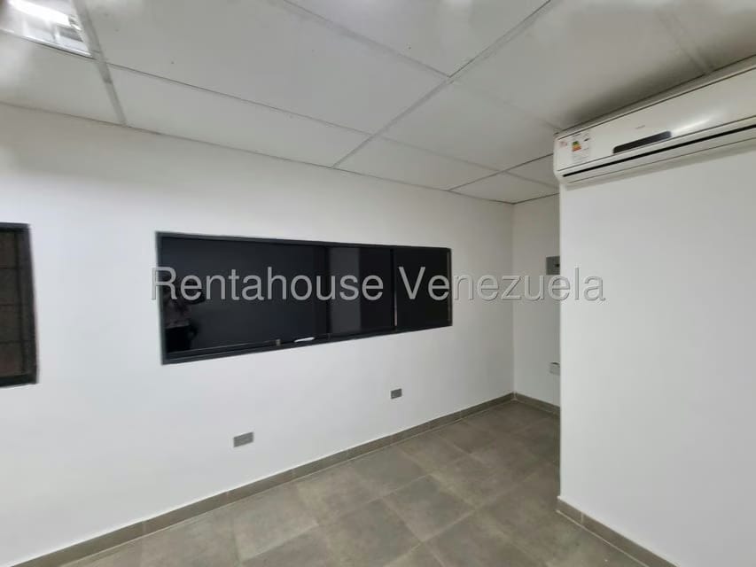 Comercial (Galpon - Deposito) en Venta en La Yaguara, Distrito Metropolitano - 25